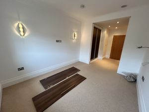 Photo 15- click for photo gallery